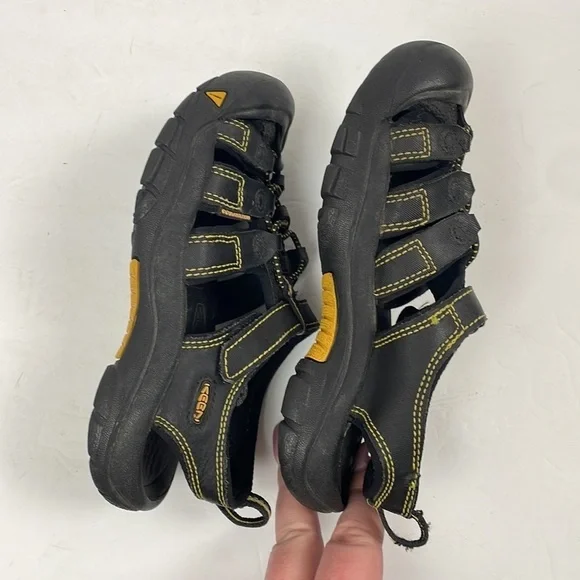 Keen yellow and black Newport sandals washable flawed size 13 - Picture 6 of 8
